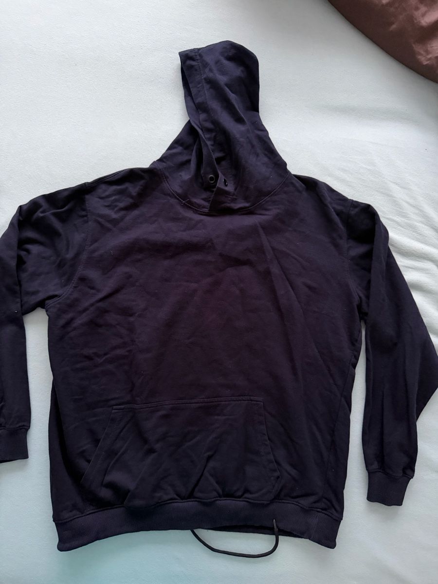 Maglioni & Felpe: Sweat à capuche blue foncé    – Nuovo (secondo la descrizione) da Genève venduto da len_5q5n 1
