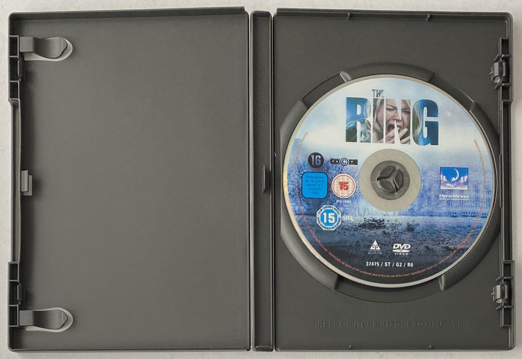 Tous les DVDs: Ring, Bevor du stirbst siehst du den Ring – D'occasion à Flums par Asquillo 3