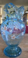 Alte Glasvase mit Libellen- und Blumendekor – um 1900