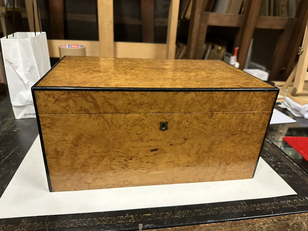 Barattoli: Coffret en ronce de bois pour bijoux, objets. – Usato da Genève venduto da Tom6 1