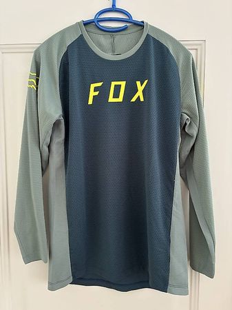 FOX Defend MTB / Downhill Set  Shirt YXL + Shorts Gr. 28