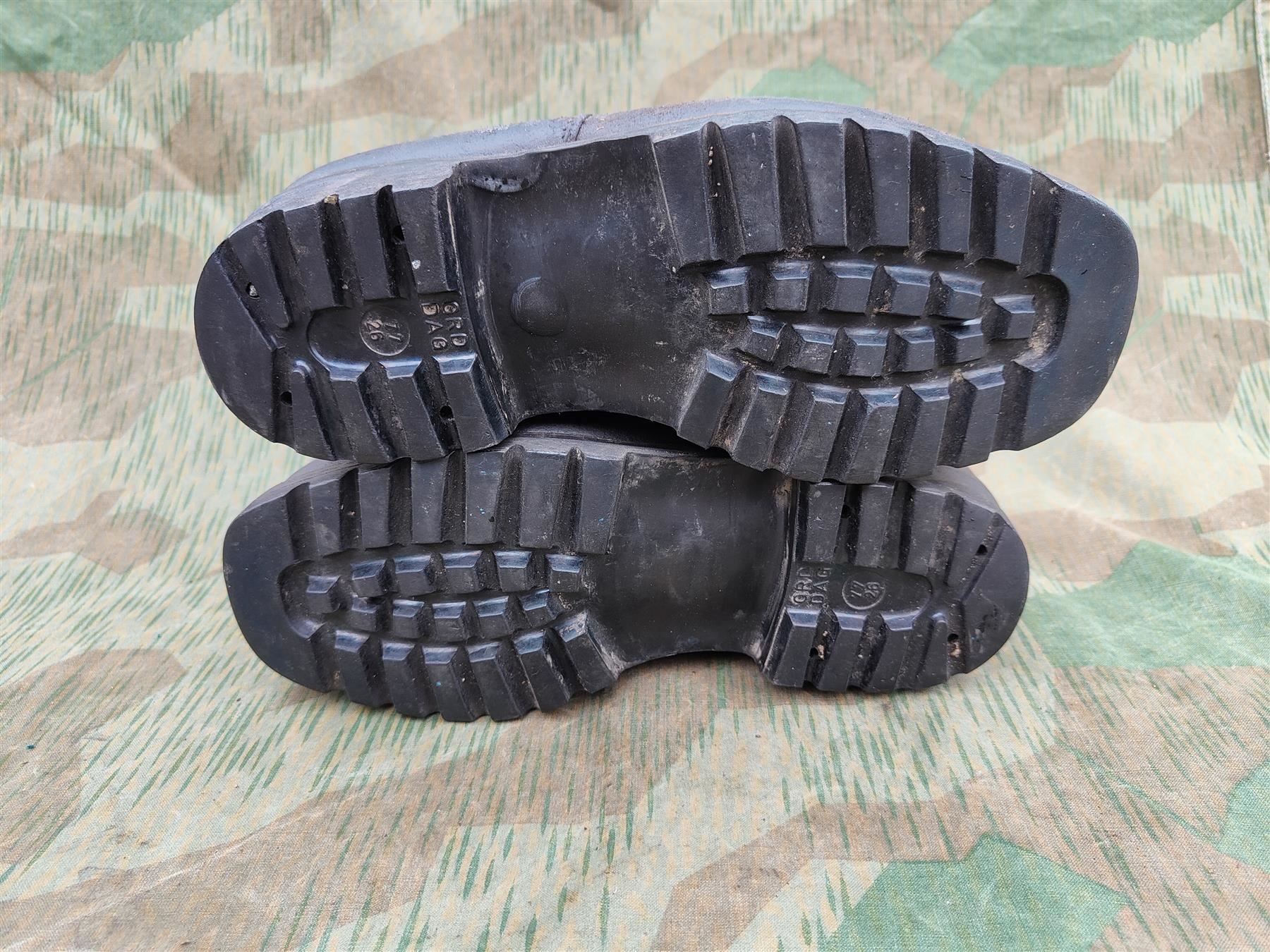 Scarpe da donna: Bergschuhe Mod. 1970, Grösse 26.5 6 – Usato da Bauma venduto da SwissMilitaria 5
