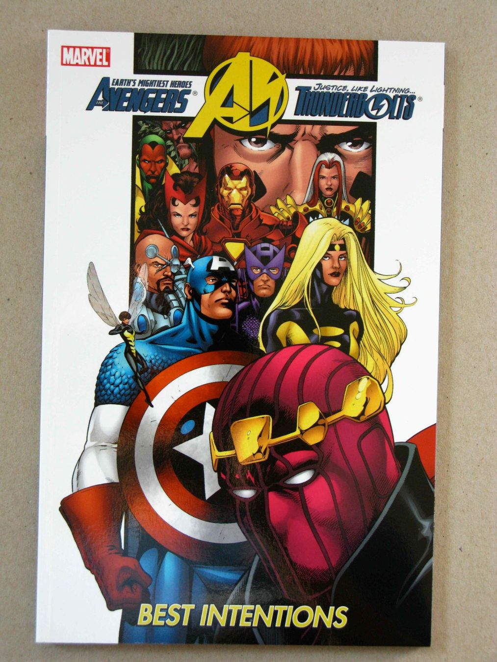 Fumetti: Avengers / Thunderbolts Marvel TPB  before Avengers 500 – Nuovo (secondo la descrizione) da Samstagern venduto da Betscha 2