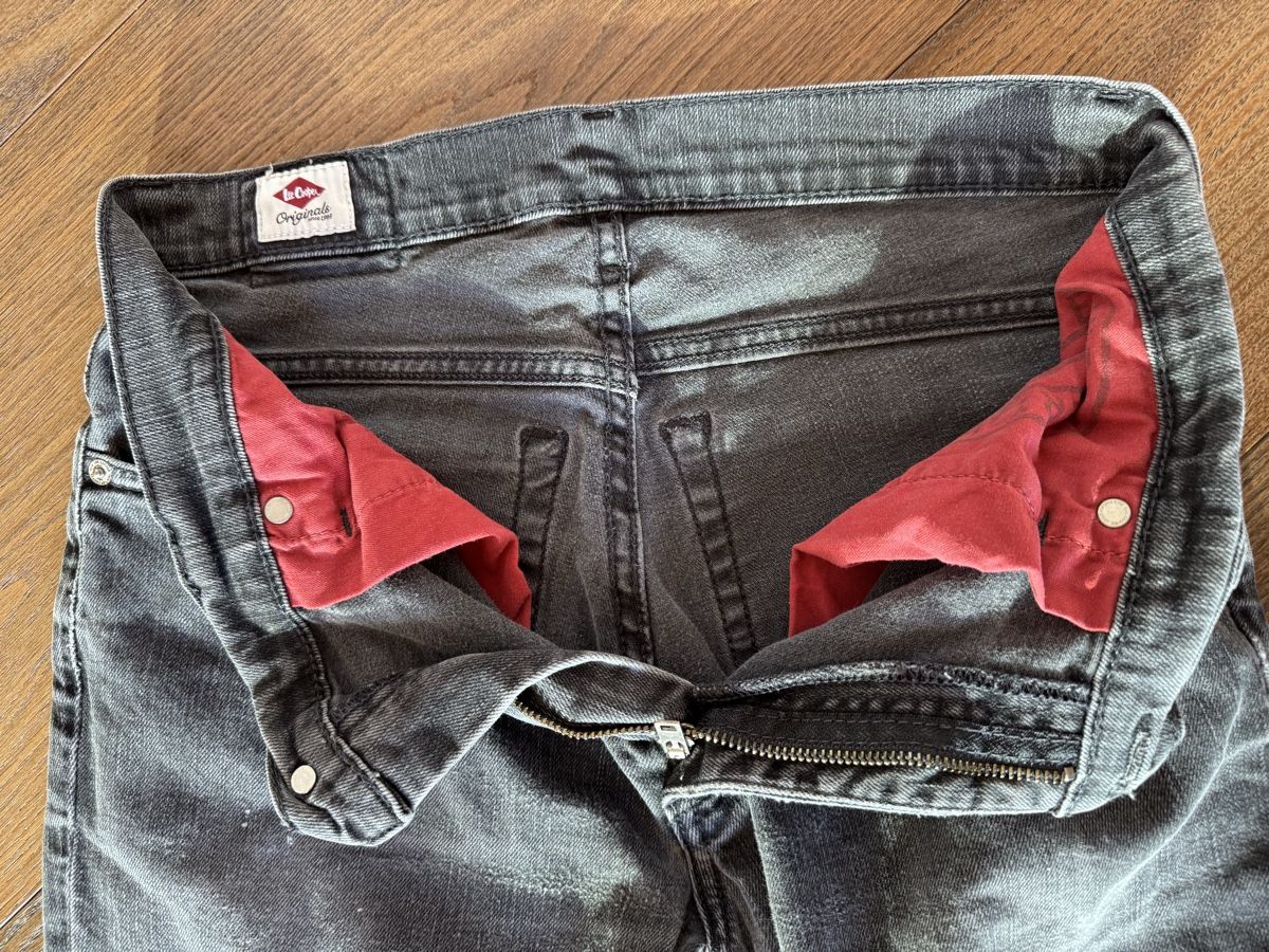 Lee Jeans: Lee Cooper Jeans 566 W31 – Usato da Felben Wellhausen venduto da Greuter 1
