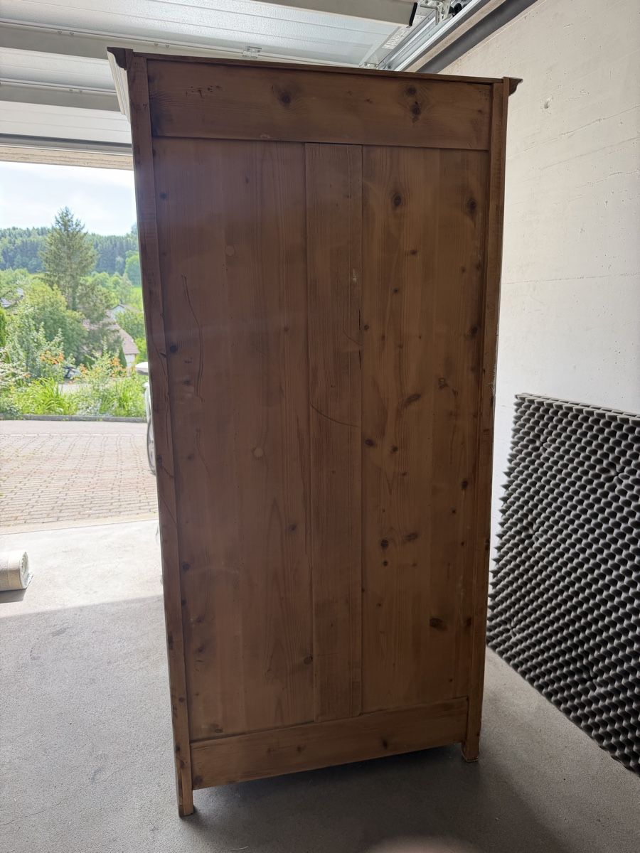Armadi: Antiker Schrank und Kleinmöbel – Usato da Weisslingen venduto da Gismo80 6