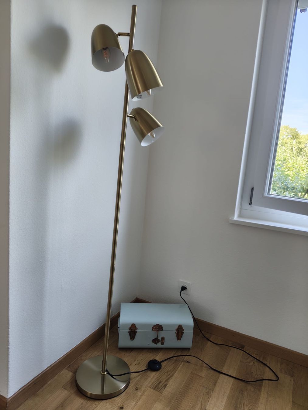 Kare Lampade: Stehleuchte Kare Design goldig – Usato da Zürich venduto da BaresfureRares