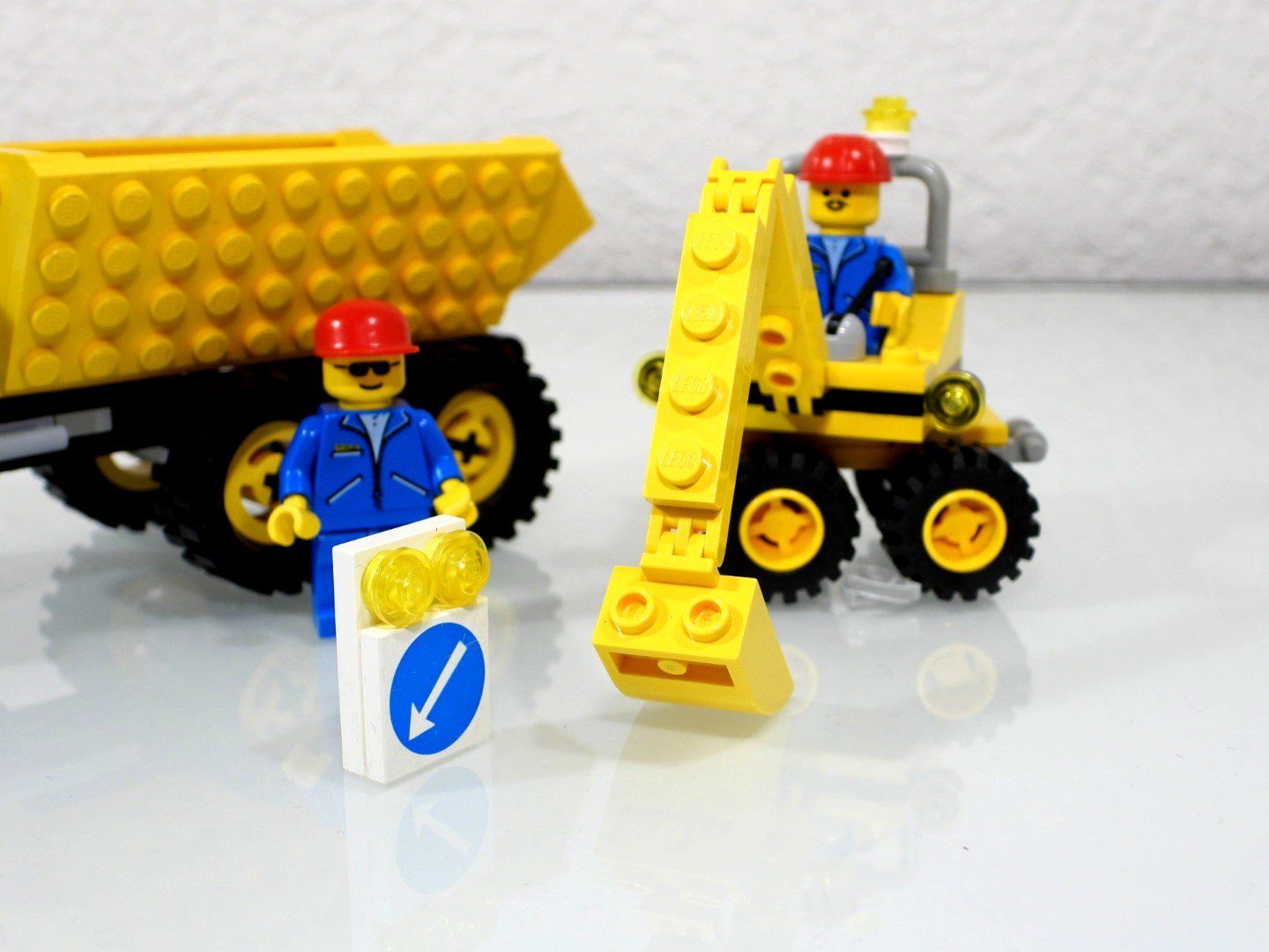 Lego Kit di costruzioni: LEGO SYSTEM 6581 MULDENKIPPER UND BAGGER – Usato da Turbenthal venduto da Ddanuh 4