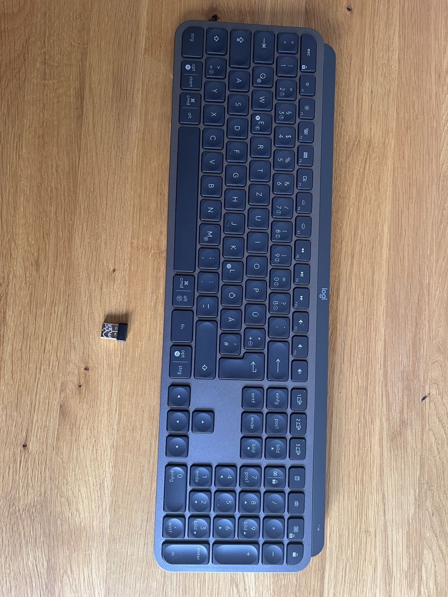 Logitech Claviers: Logitech Maus und Tastatur  – D'occasion à St. Gallen par mel_hd2m 2