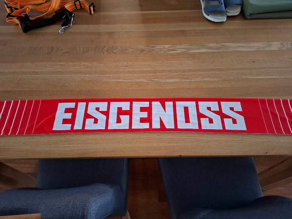 Foulards, Tücher & Schals: Schal der Schweizer Eishockey Nationalmannschaft – Neu (gemäss Beschreibung) aus Sursee von Migamo55 1