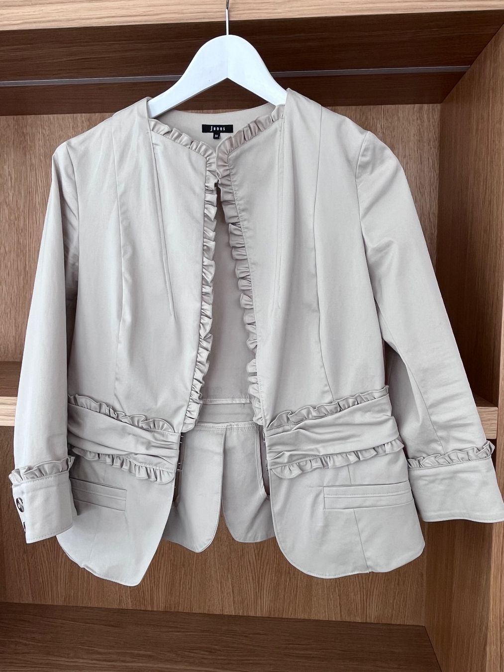 Jones Vestes: Jones Blazer Gr. 34 NEUwertig – D'occasion à Zumikon par DesignDeluxe