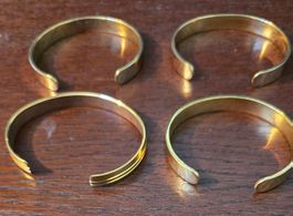 4er-Set edle Magnet-Armreifen in Gold-Optik (TCM)