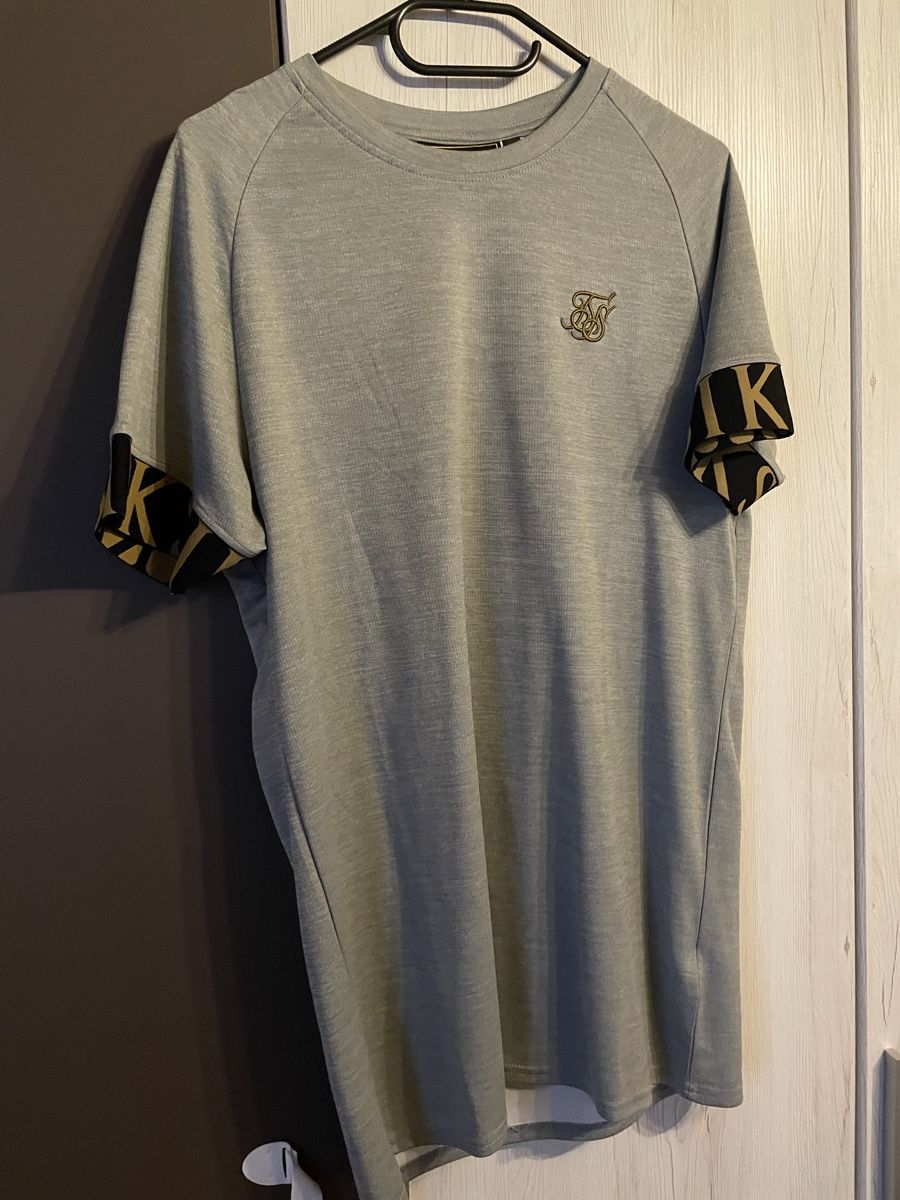 Siksilk T-shirt: Siksilk – Nuovo (secondo la descrizione) da Schaffhausen venduto da Mustang026