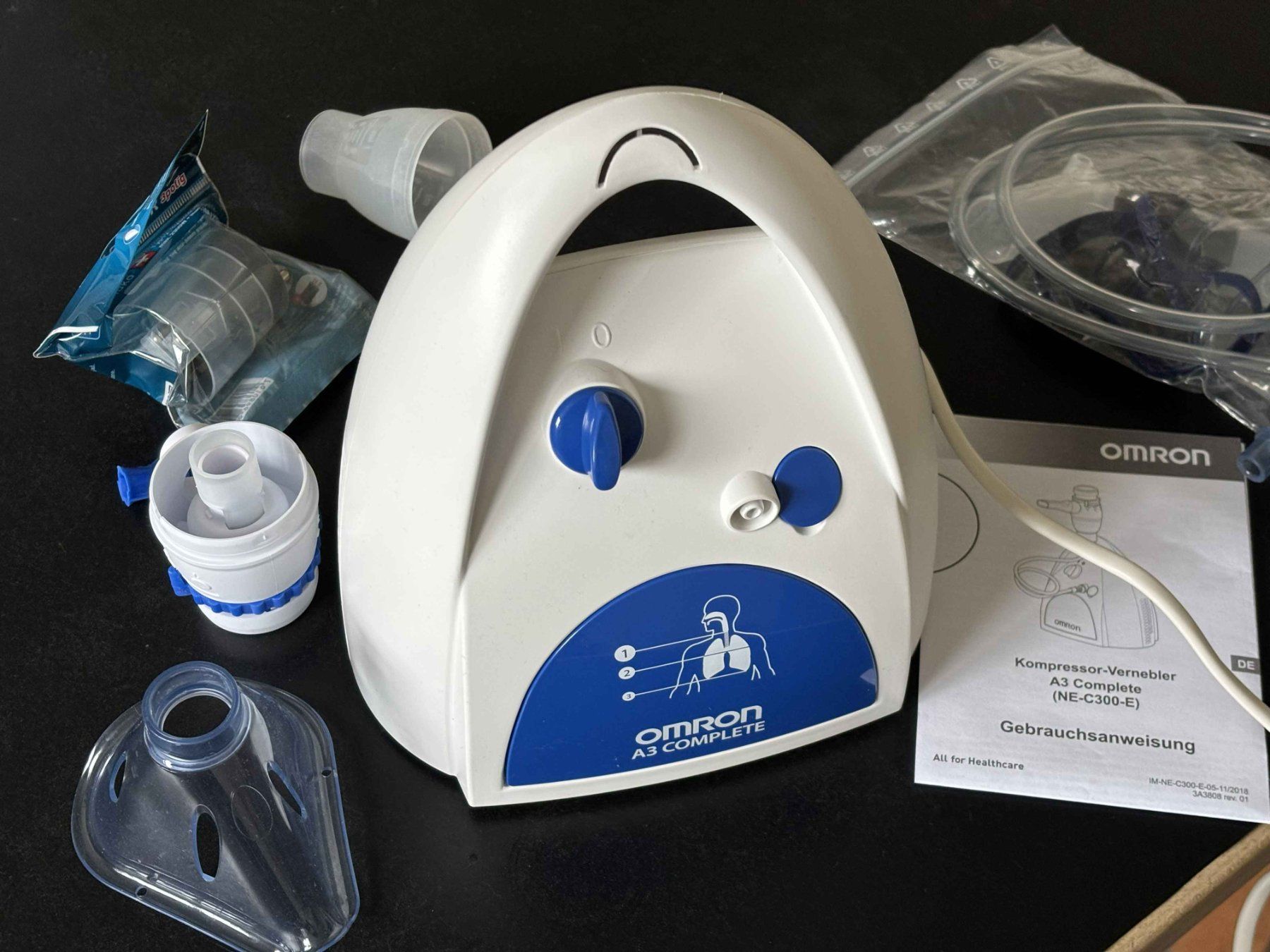 Omron Attrezzature mediche: OMRON A3 Inhalationsgerät Complete Compressor Nebulizer – Usato da Zürich venduto da wbjn