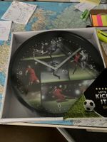 Wanduhr "Fussballmotiv" neu  22cm Durchmesser