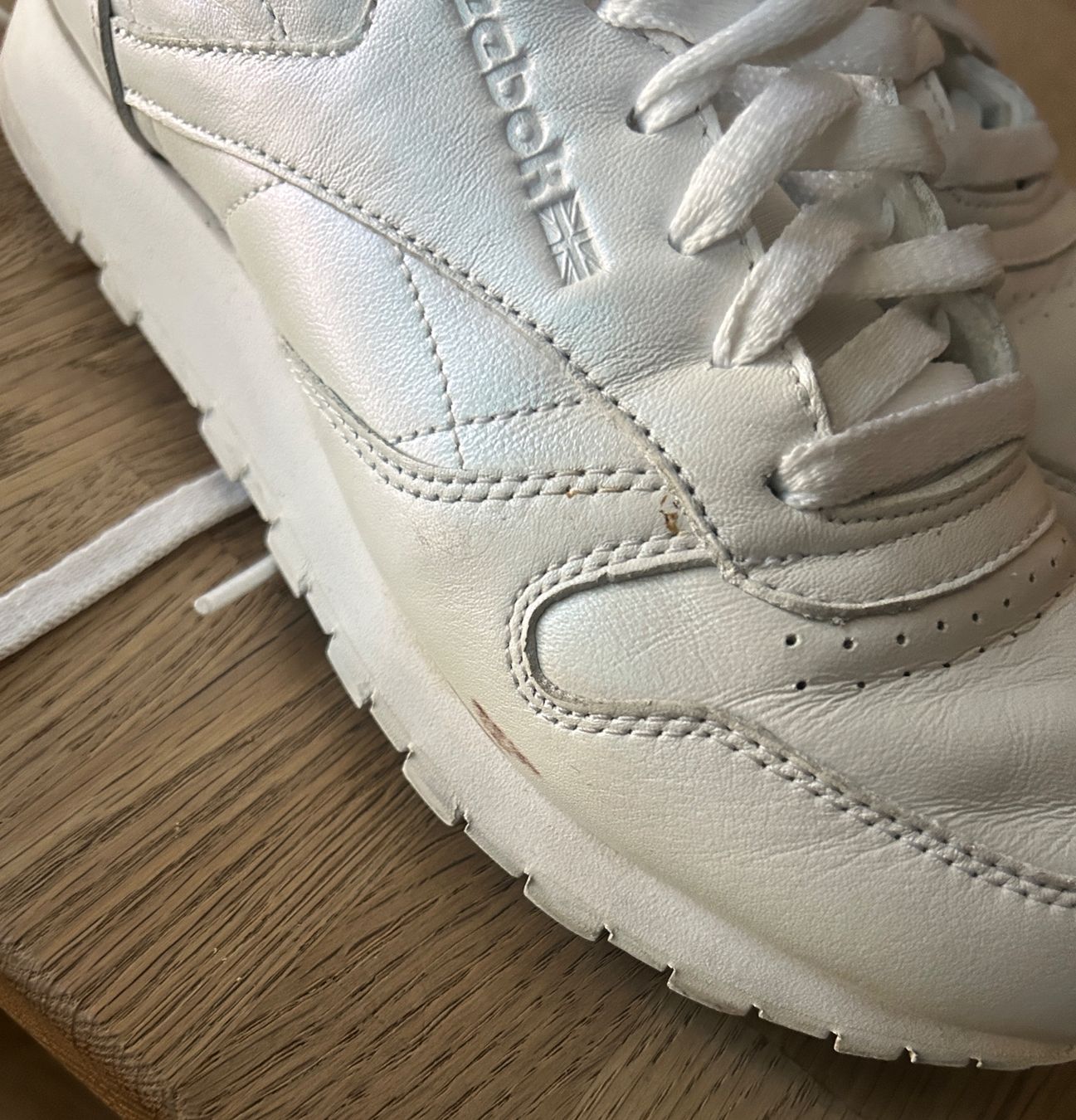 Reebok Scarpe da donna: Reebok Turnschuhe weiss Grösse 37 – Usato da Bern venduto da cip_v9xh 1