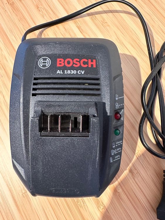 Chargeur Bosch AL1830V 18V - Filaire - Occasion