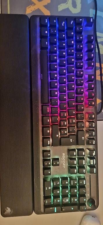 Tastiere: Roccat Pyro  Tastatur gaming  – Usato da St.Gallen venduto da tra_ch5s