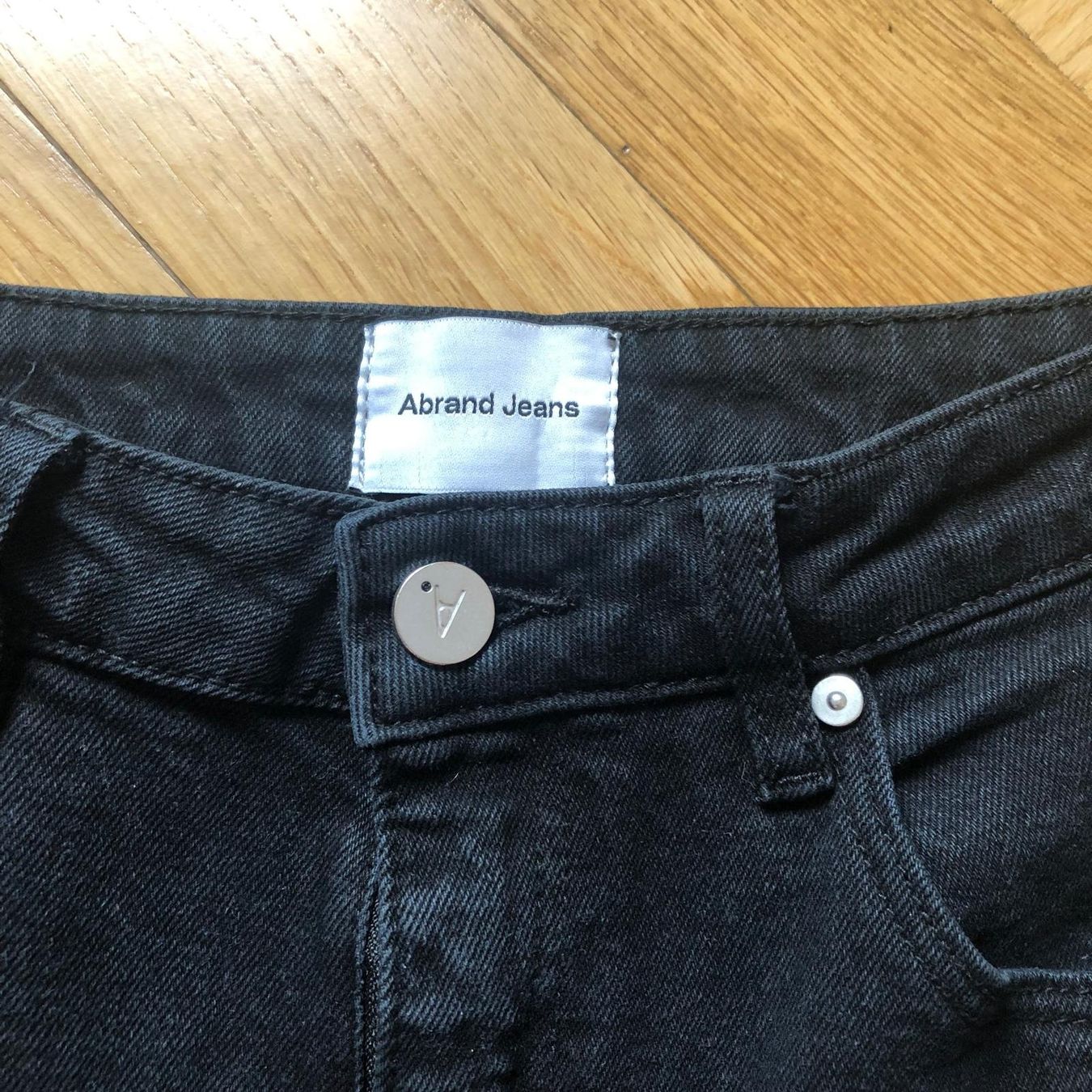 Jeans: High waisted straight cropped jeans – Usato da Lausanne venduto da cadeha 1