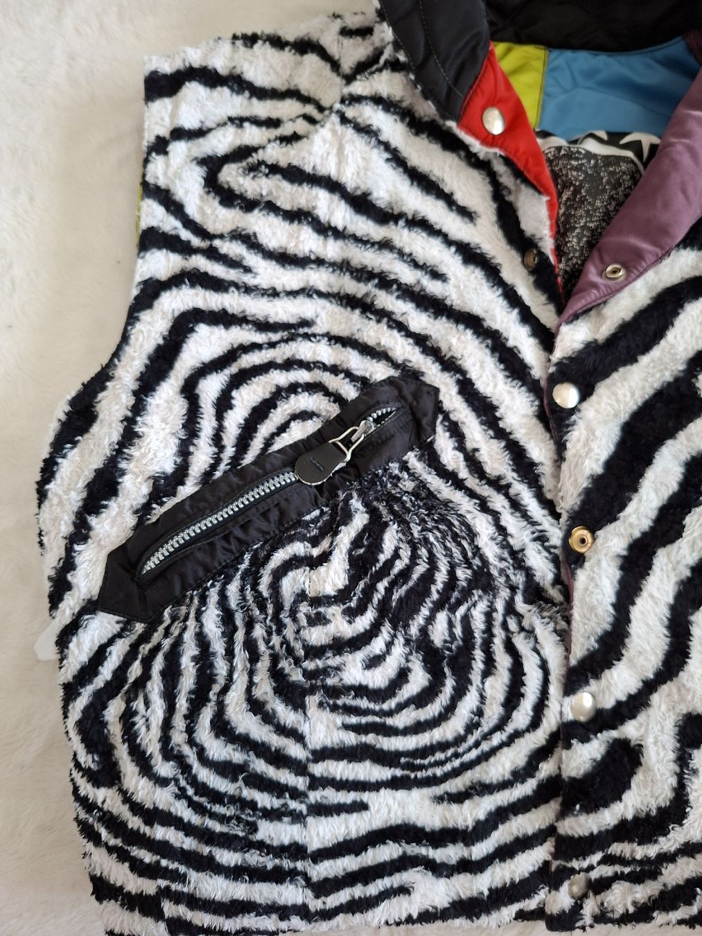 Jet Set Gilets & Westen: Gilet de ski Jet-Set réversible, zèbre/patchwork, anne 70 – Gebraucht aus Renens VD von ser_j2fn 7