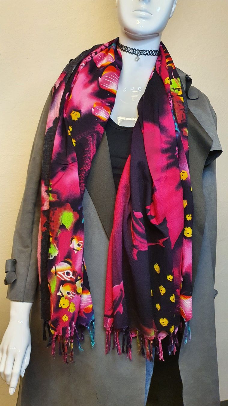 Foulard & Sciarpe: 🌺Foulard🌺 – Usato da Wald ZH venduto da CapLux 3