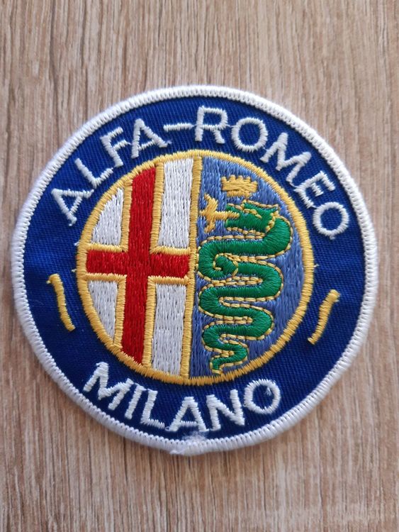Abzeichen, Aufnäher & Anstecknadeln - DE