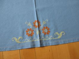 Tischdecke handgestickt 182x159, 12 Servietten, NEU