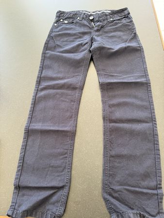 Junior-Armani-Hose Gr. 10A 142 cm, NP 160.—