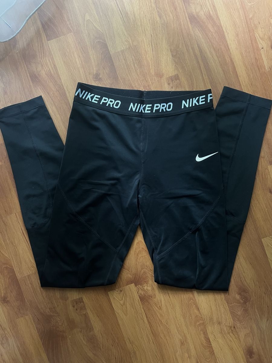 Nike Collant & Leggings: NikePro Leggins – Usato da Baar venduto da LAM169