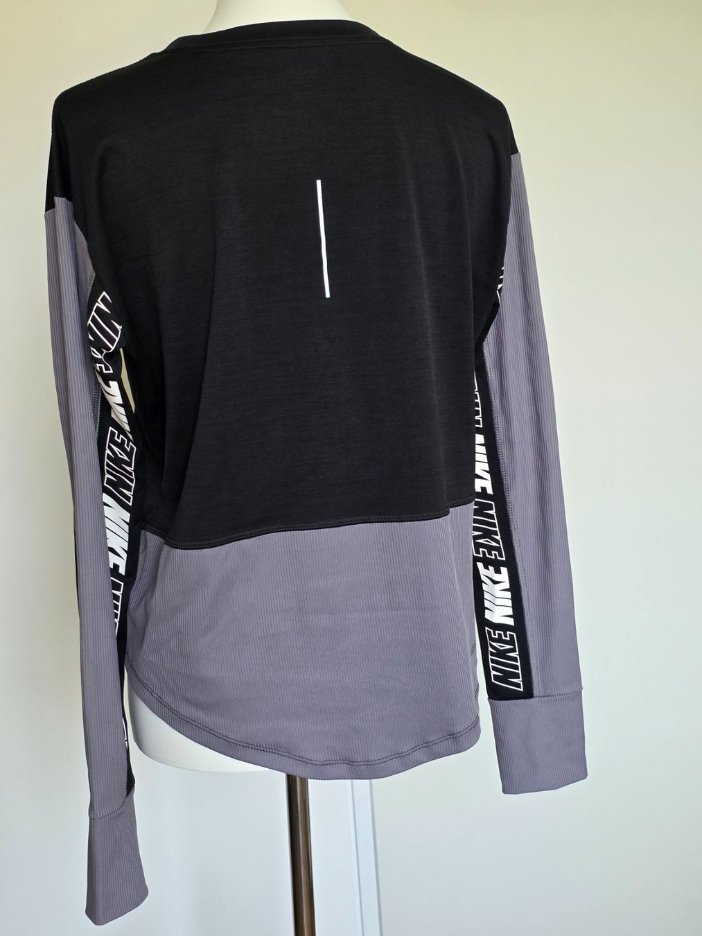 Nike T-Shirts: Sport Shirt NIKE M – Gebraucht aus Altstätten SG von Calendula-7 2