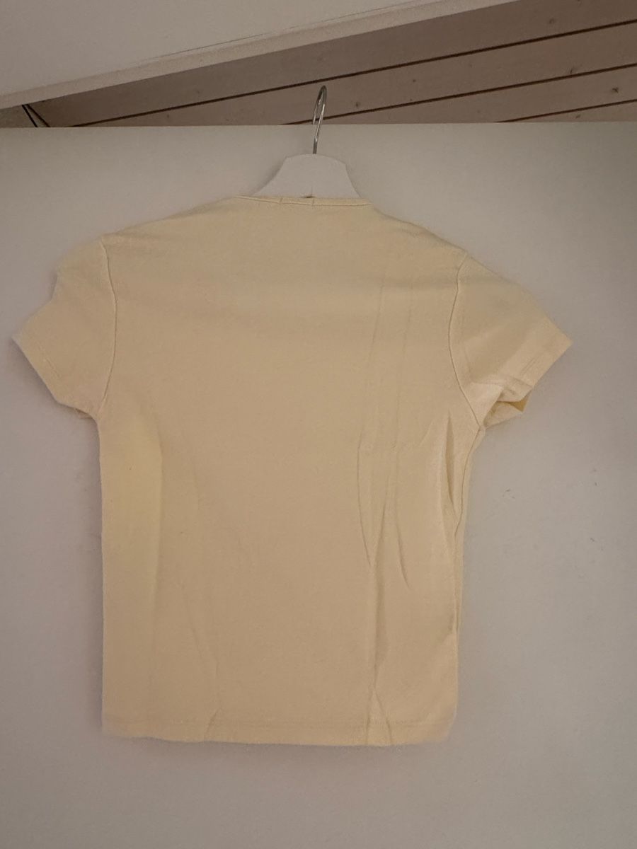 Stradivarius T-Shirts: T-shirt – Neu (gemäss Beschreibung) aus Turgi von eiiinalem 2
