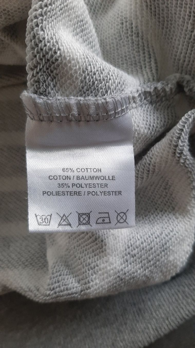 Pullover & Sweatshirts: BELOWZERO Kapuzenpullover Grösse S/164 – Gebraucht aus Dübendorf von Luuuusmeitli12 6
