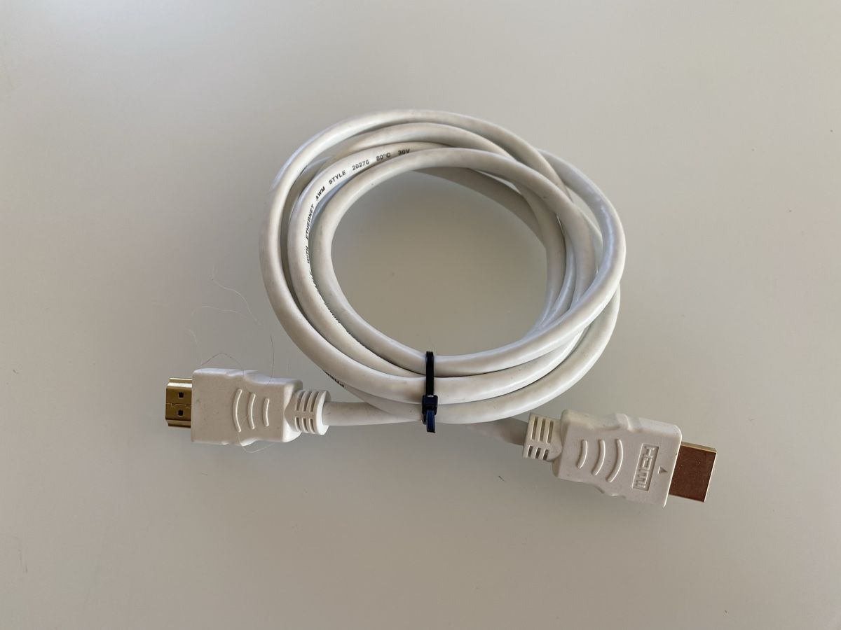Cavi: HDMI KABEL 1080 Bildrate – Usato da Hochdorf venduto da Katja014