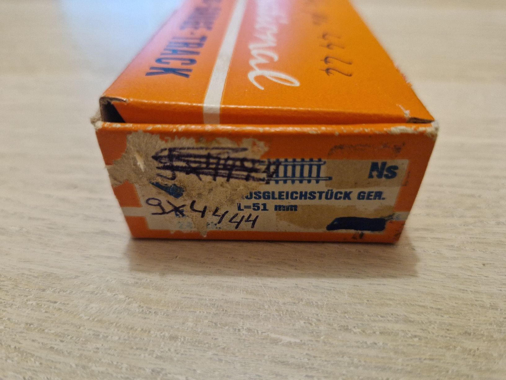 Roco Modellini di ferrovie: Roco 9 x 4444 gebogenes gleis H0 – Usato da St-Aubin-Sauges venduto da tantome 1
