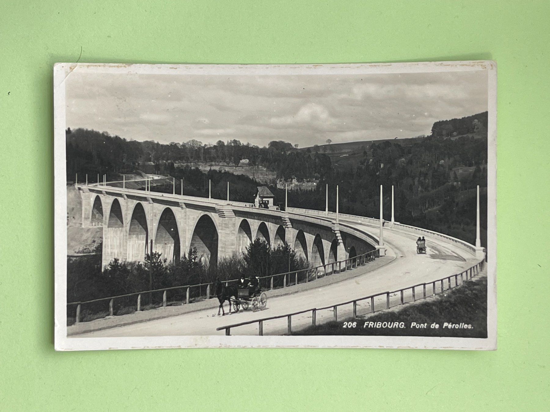 Cartoline postali: Fribourg - Pont de Pérolles - Pferdekutschen – Usato da Steg VS venduto da _vinci_