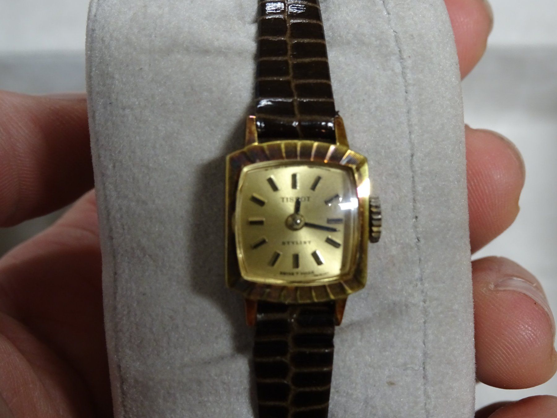 Tissot Orologi: Tissot Stylist Damenuhr – Usato da Winterthur venduto da Sintoras01 4