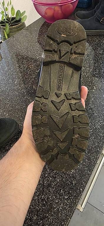 Schuhe für Mädchen: Winterstiefel Gr. 33 – Gebraucht aus Volketswil von JaMiLeAn 4