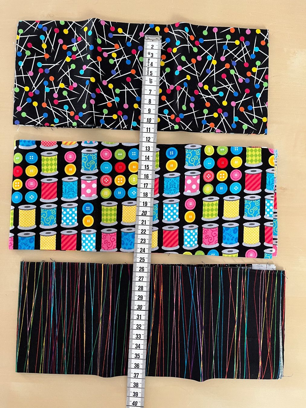 Tessuti: Patchworkstoffe 9FQ, Thema Nähen no.4 – Nuovo (secondo la descrizione) da Seuzach venduto da KreativmitStoff 3