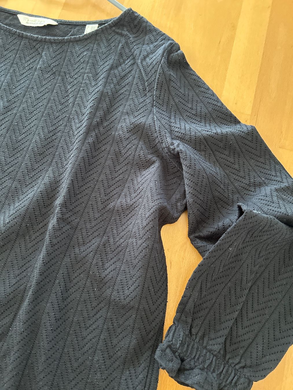 Chemisiers: Schwarze Bluse ,Grösse 40/42 – D'occasion à Buttisholz par allule13 1