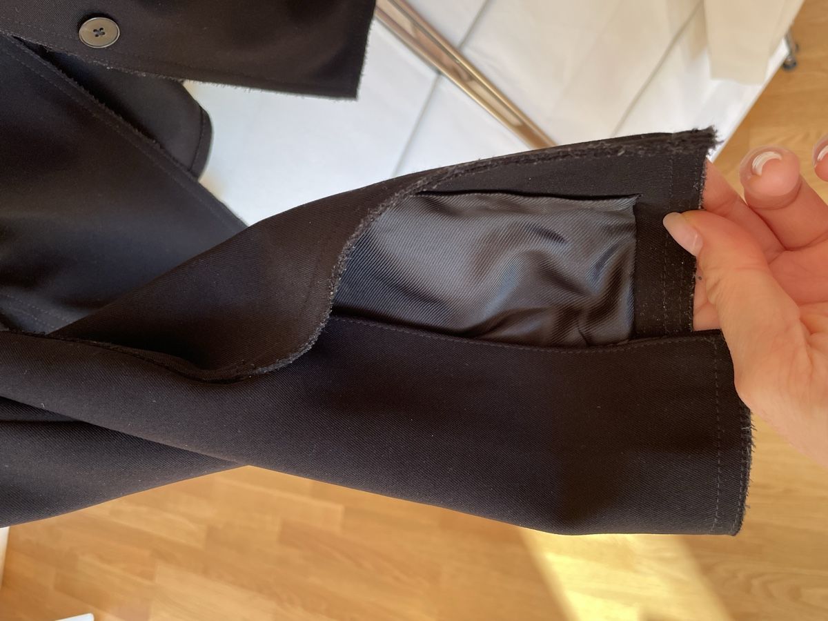Zara Giacche: ALLES RAUS Blazer mit Raffung – Usato da Kloten venduto da simones.thriftshop 7