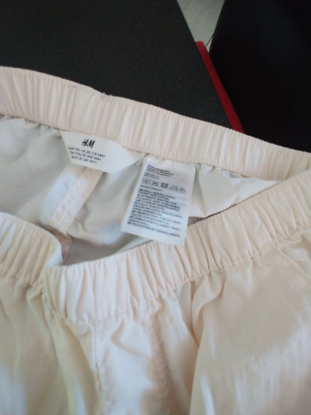 H&M Pantaloni: Hose Gr. 170, Neu – Nuovo (secondo la descrizione) da Bäriswil BE venduto da Rezz 2