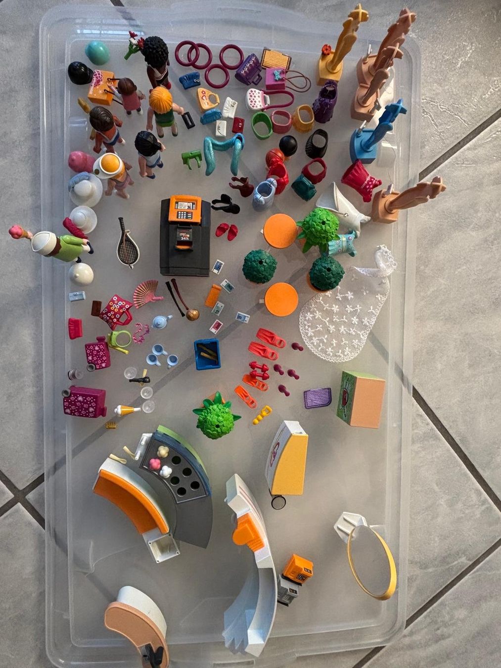 Playmobil Giocattoli: Playmobil Einkaufscenter mit separater Modeboutique – Usato da Oberkulm venduto da Tglj 7