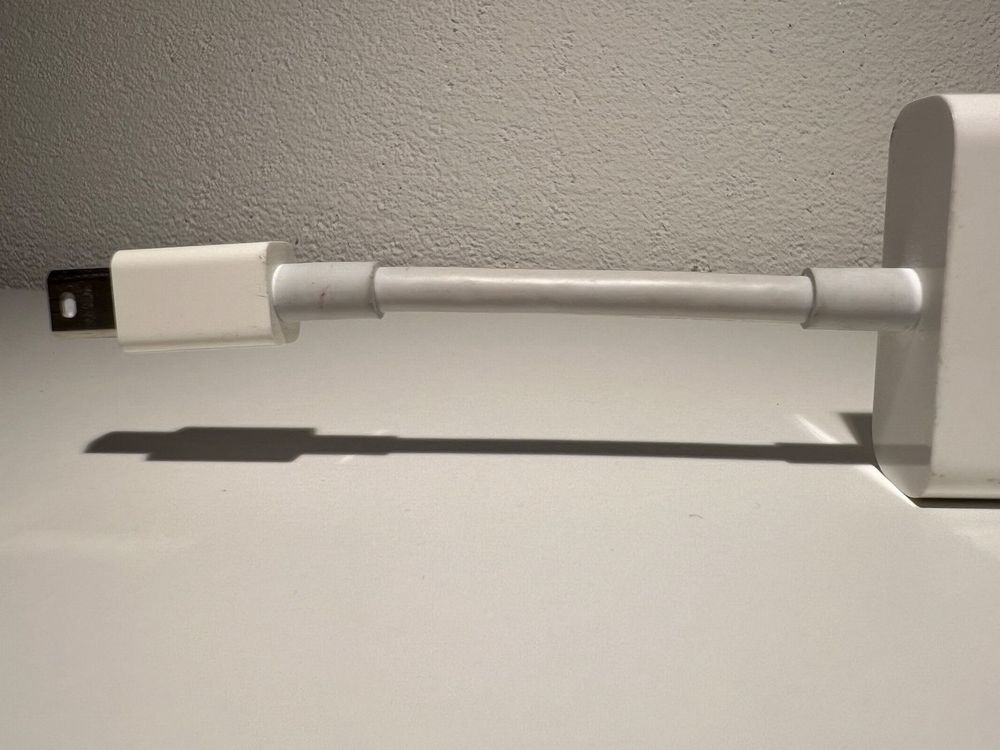 Apple Lecteurs & Adaptateurs: 💻 Apple Mini DisplayPort to VGA Adapter – D'occasion à Vaduz par NotNeeded 6