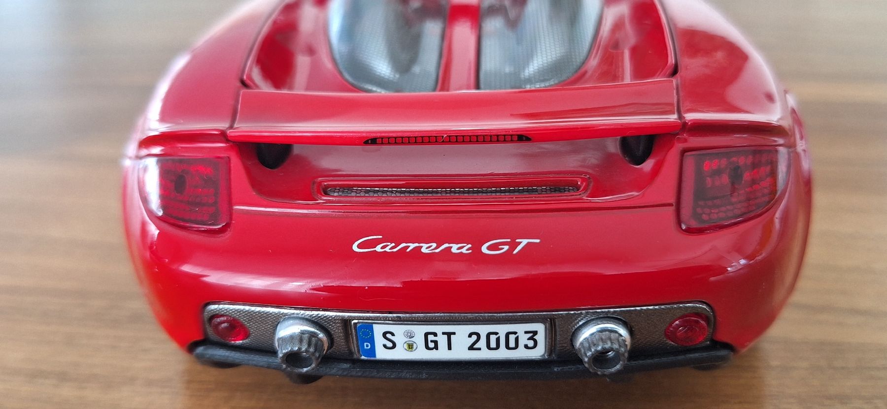 Carrera Voitures modèles: Poesche Carrera GT 1:18 – Neuf avec emballage d'origine à Brugg AG par bacbac5757 8