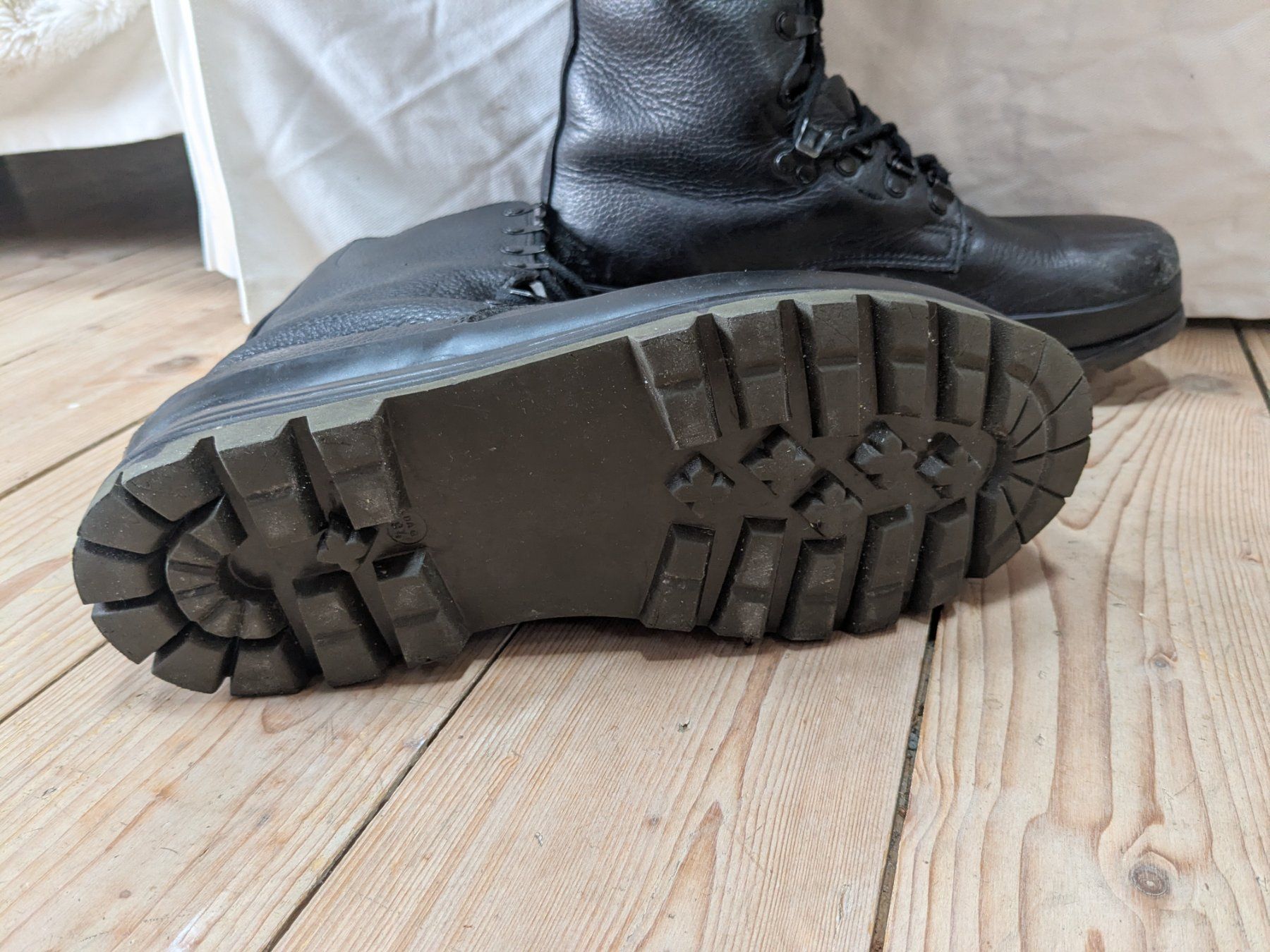 Bally Scarpe da uomo: Bally 94 KS Militärstiefel, gebraucht – Usato da Hellbühl venduto da usershell 2