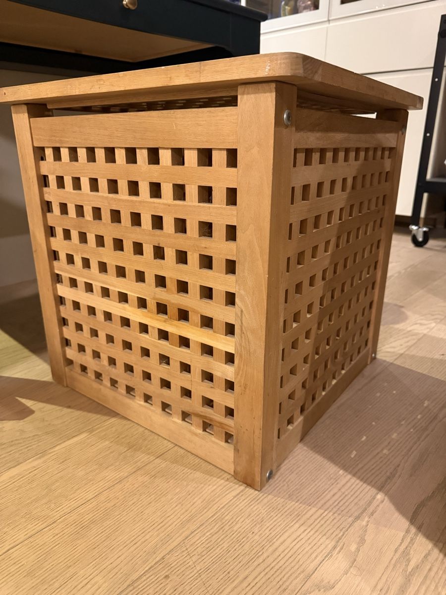 Altro in Decorazioni & Accessori: Wooden box with lid – Usato da Dietlikon venduto da lot_rel