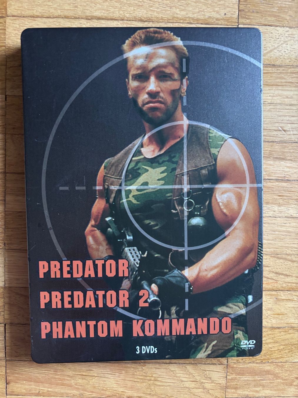 Tutti i DVDs: PREDATOR / PREDATOR 2 / PHANTOM KOMMANDO. -Steelbook- DVD – Usato da Basel venduto da san_2qlq