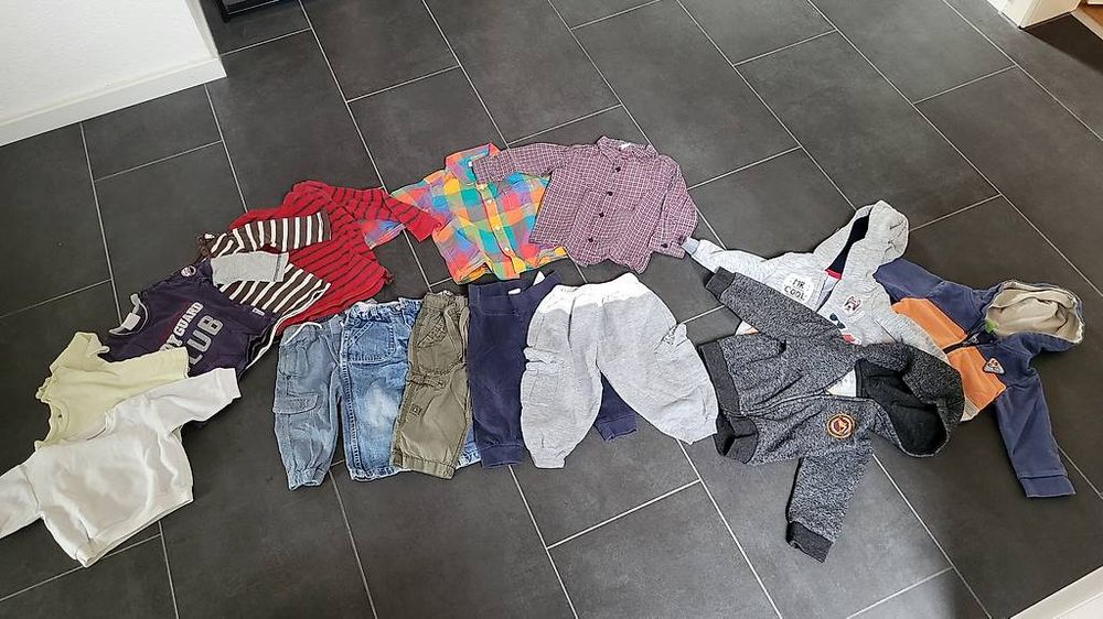 Ensembles coordonnés: Kleiderpaket Grösse. 74 – D'occasion à Langendorf par RE17