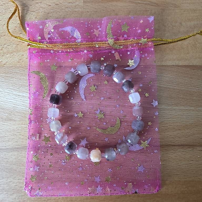 Bracciali & Braccialetti: Bracelet en perles d'Agate facettée, 15 cm – Usato da Orbe venduto da Adaline.64 3