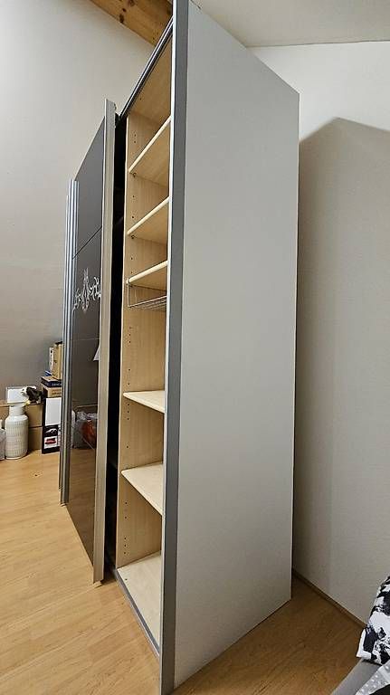 Armadi: Kleiderschrank mit Schwebetüren – Usato da Ossingen venduto da carandbiketuning 3