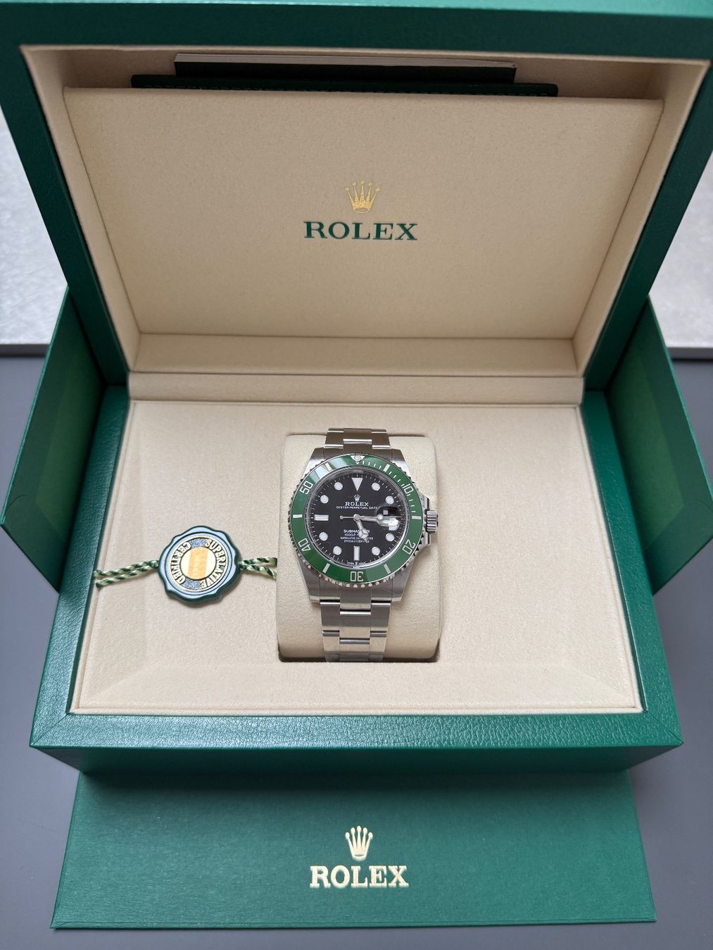 Rolex Orologi: Rolex Submariner Date "Starbucks" - 2025 – Nuovo e nell'imballaggio originale da Felben wellhausen venduto da To.el